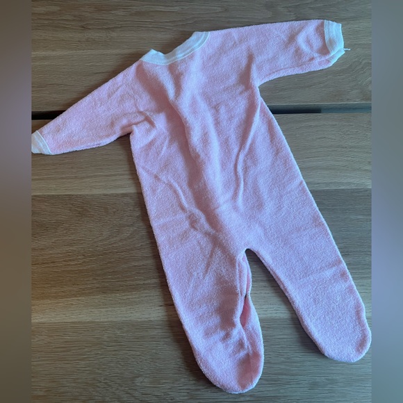 Vintage ‘90/‘91 Terry pink baby footie - Picture 4 of 4